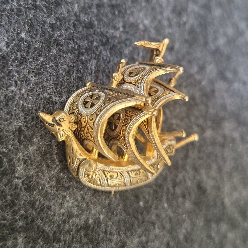 Vintage Damascene Brooch Pin From Spain, Gold Tone